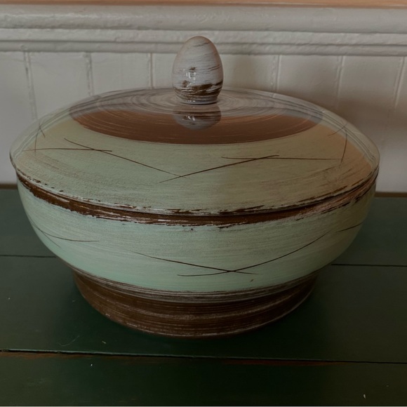 SANTA ANITA WARE LG. COVERED Bowl/ Casserole 9” MCM 1950s - Picture 4 of 8